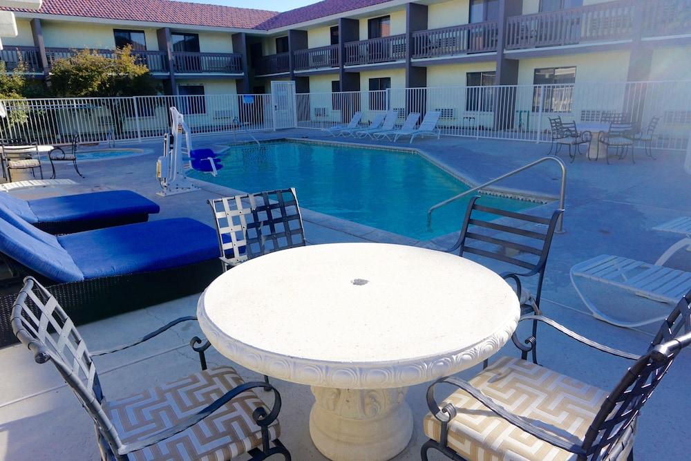 Red Roof Inn Ridgecrest Luaran gambar